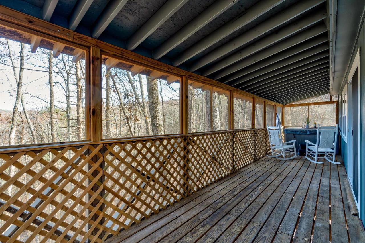 The Pet Friendly Cub Cabin 세비어빌 외부 사진